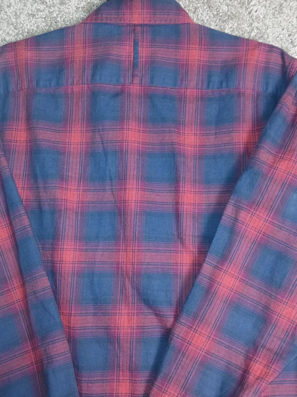 Banana Republic Red/Blue Flanne‎ Plaid Slim Fit Button Shirt for Men - Medium